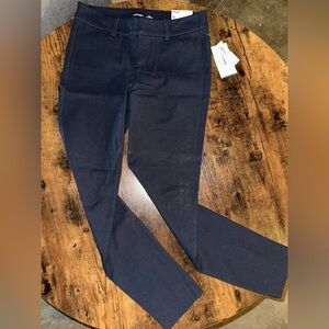 Old Navy navy pixie pant